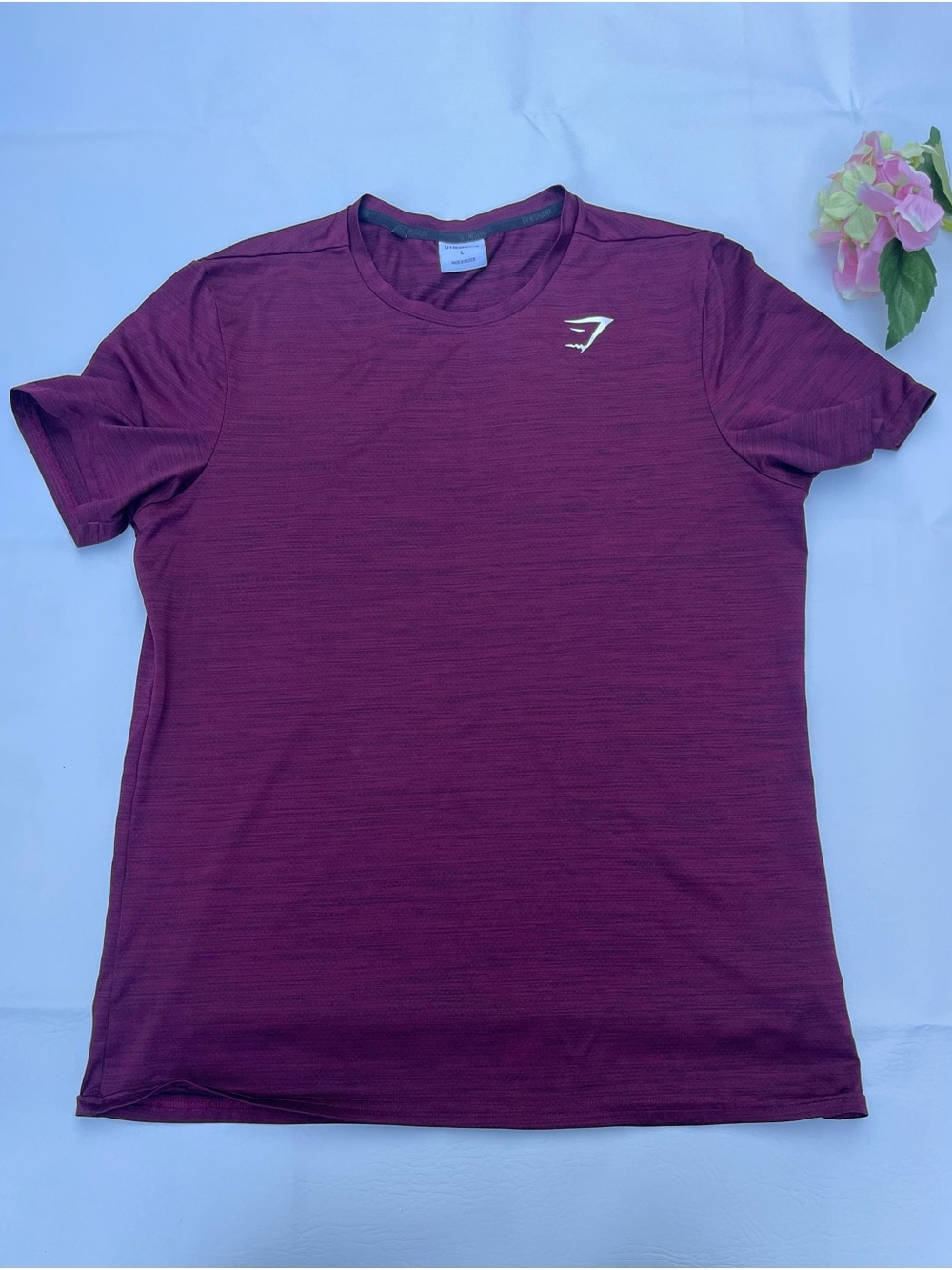 Gymshark women’s Plum Crew Neck Performance Tee size L